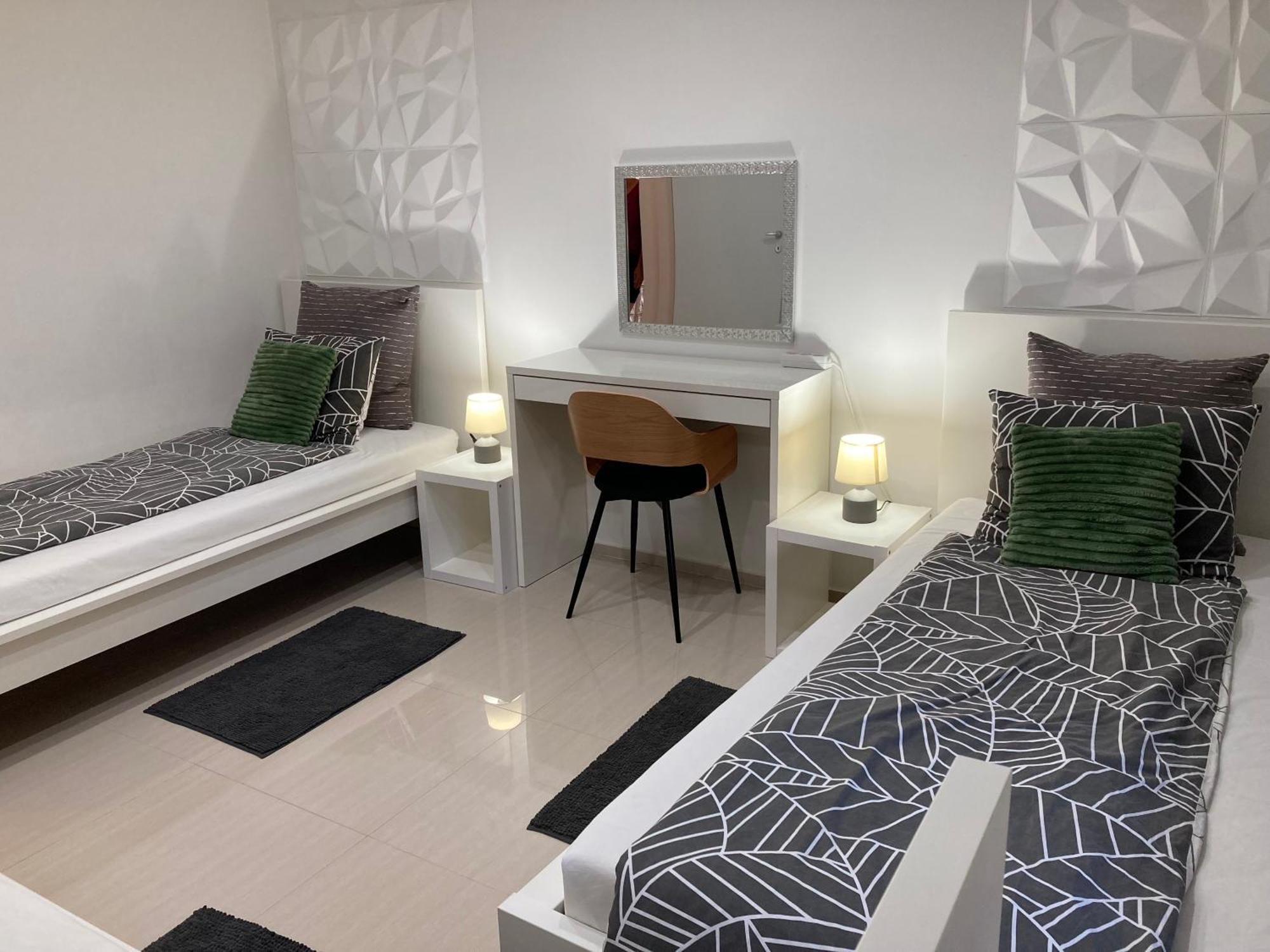 Apartman Sonas With Free Private Parking Karlovac Dış mekan fotoğraf